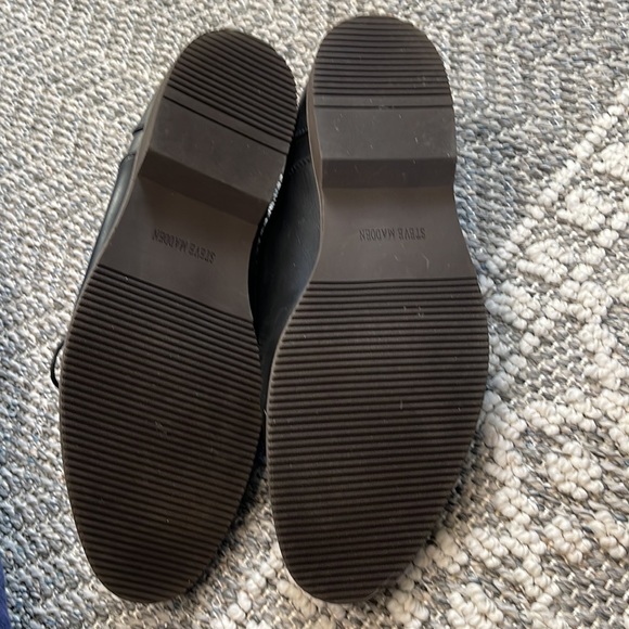 Steve Madden Size 10 1/2 Shoes - Picture 4 of 4